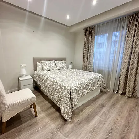 Apartamento Encantador En El Centro De Con Parking Opcional *