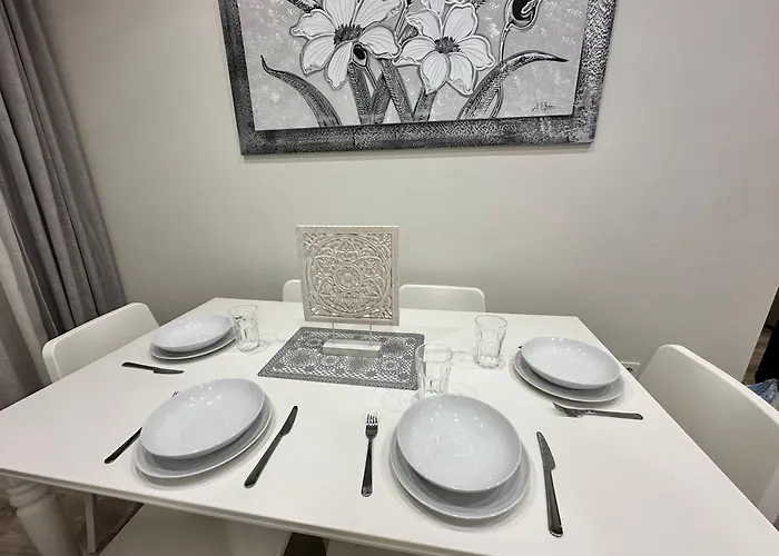 Encantador En El Centro De Con Parking Opcional Apartamento *